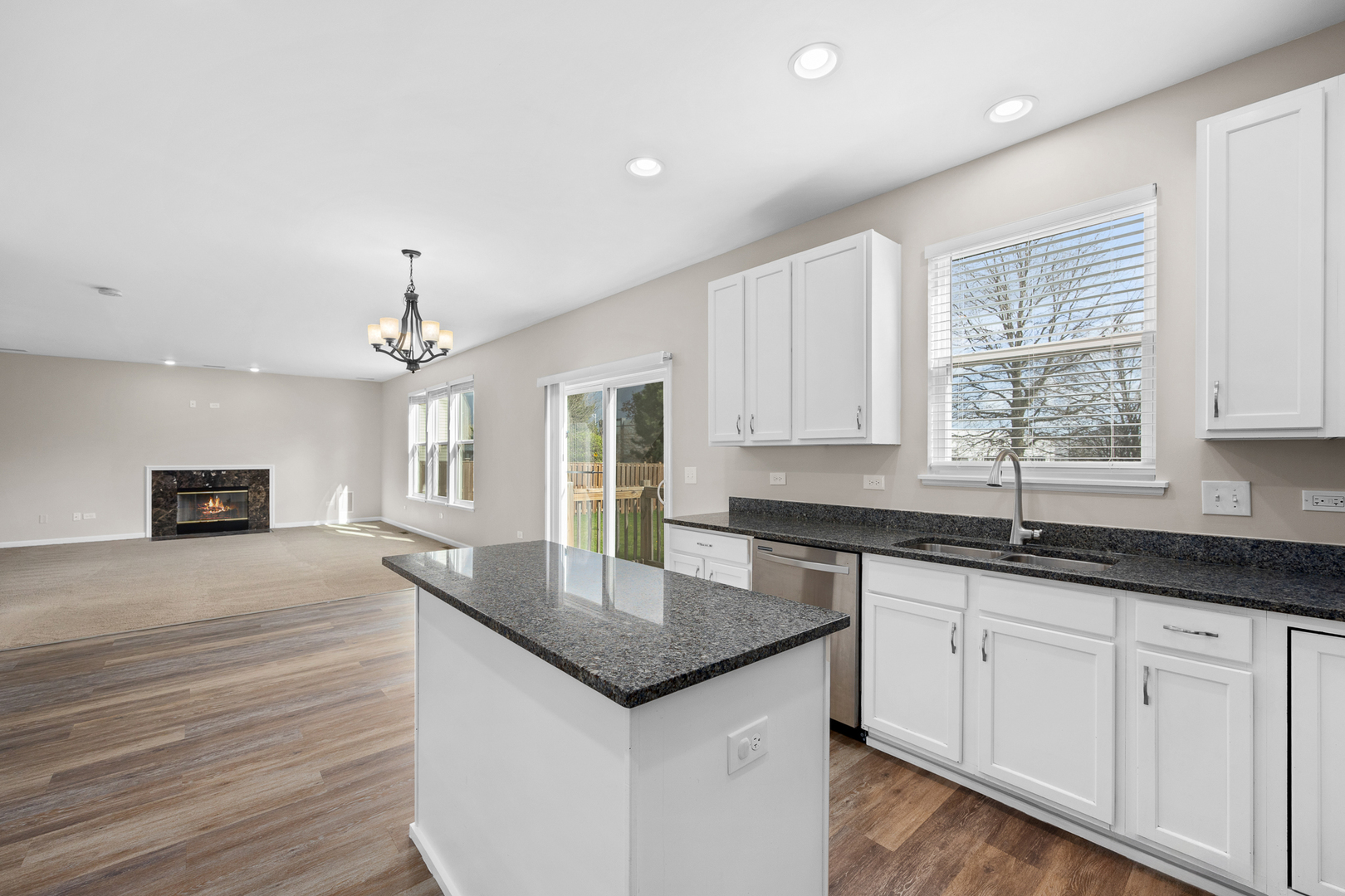 304 CLARIDGE Circle, Bolingbrook, IL 60440