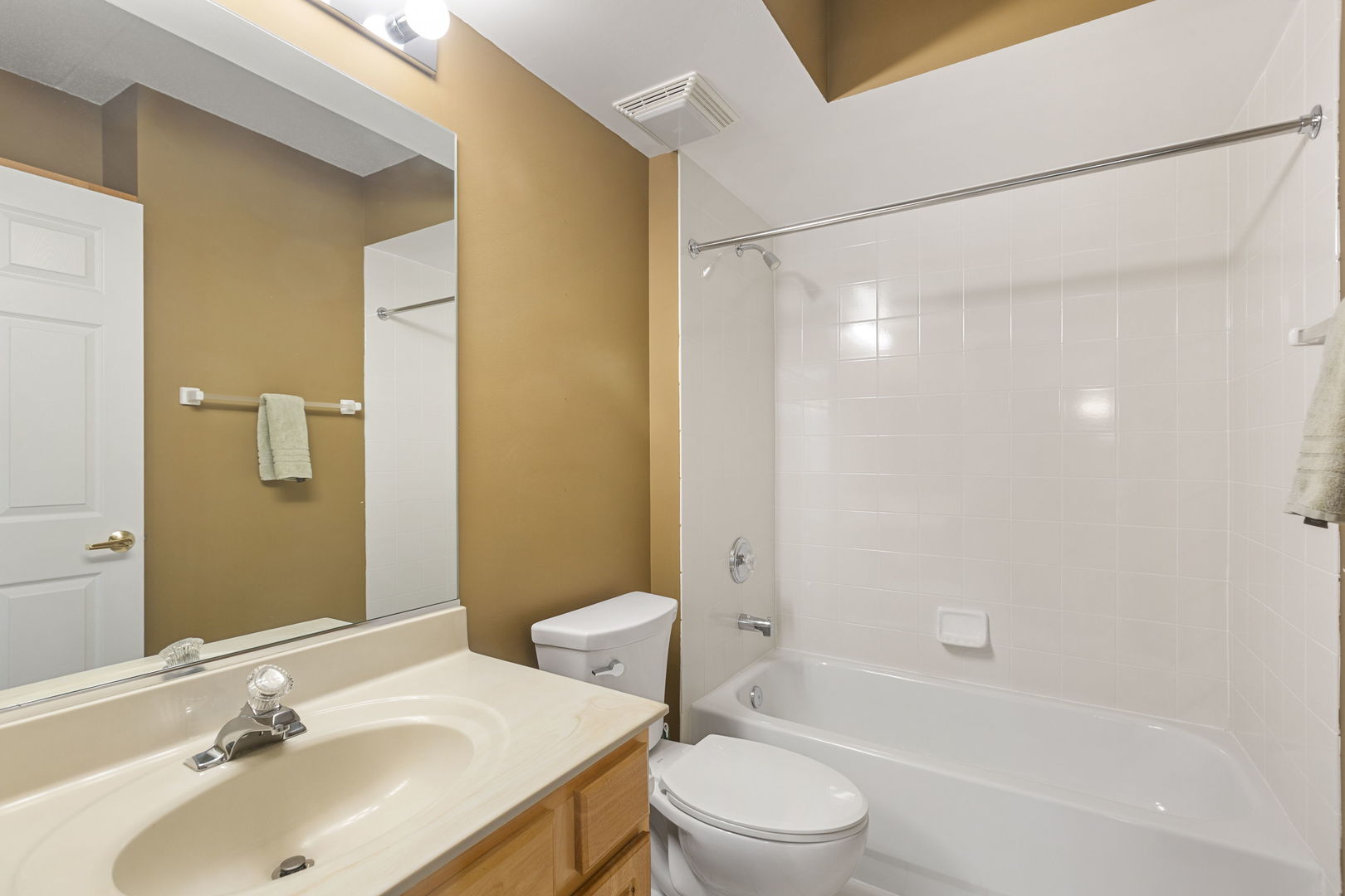 124 W Colfax Street #301, Palatine, IL 60067