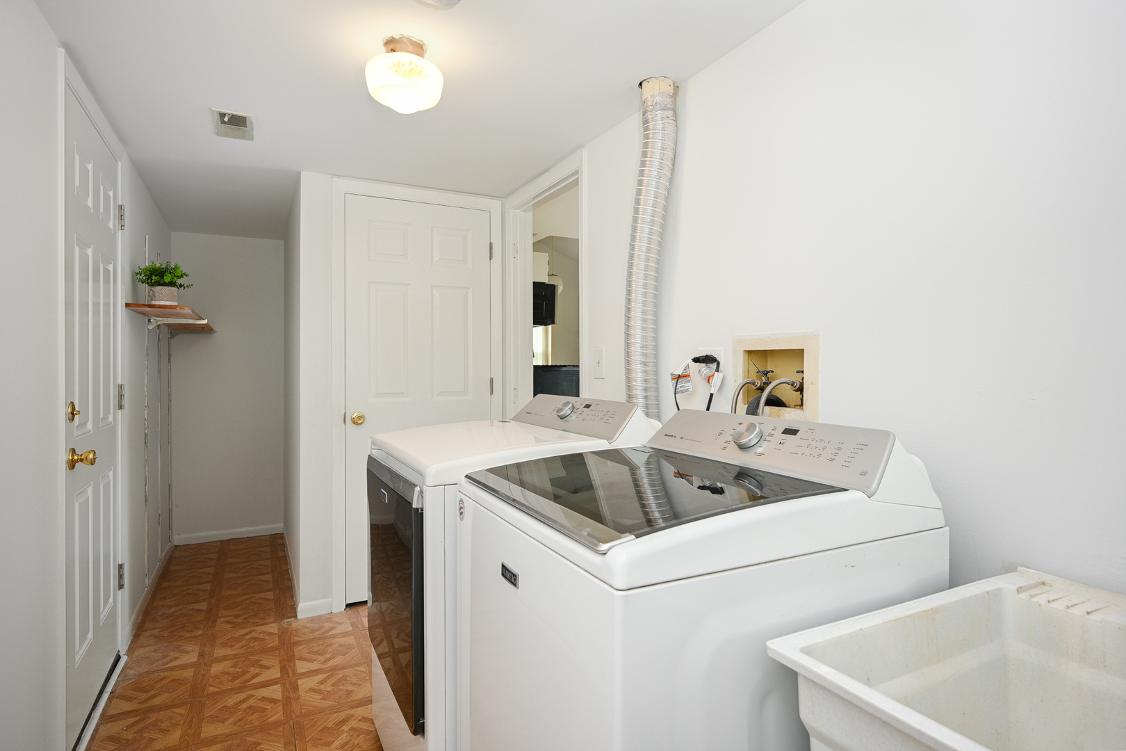 1141 Robey Avenue, Downers Grove, IL 60516