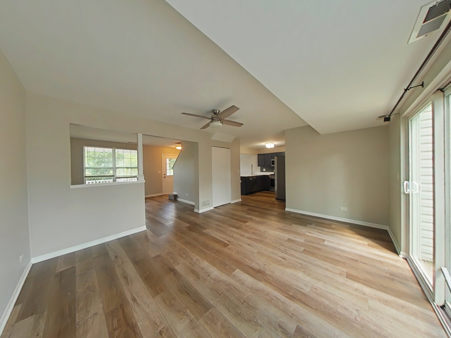 592 Four Seasons Boulevard, Aurora, IL 60504
