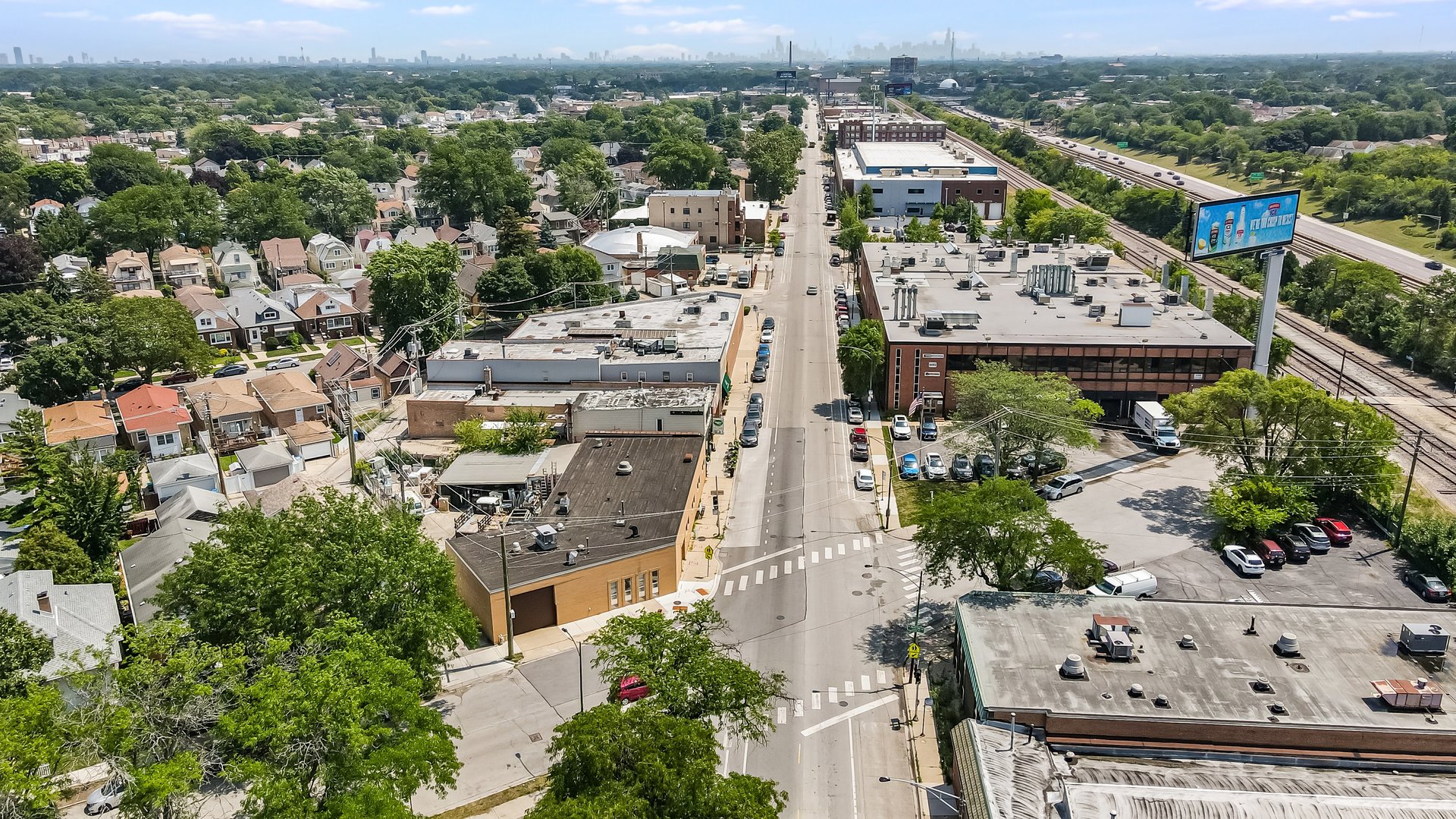 5481 N Northwest Highway, Chicago, IL 60630