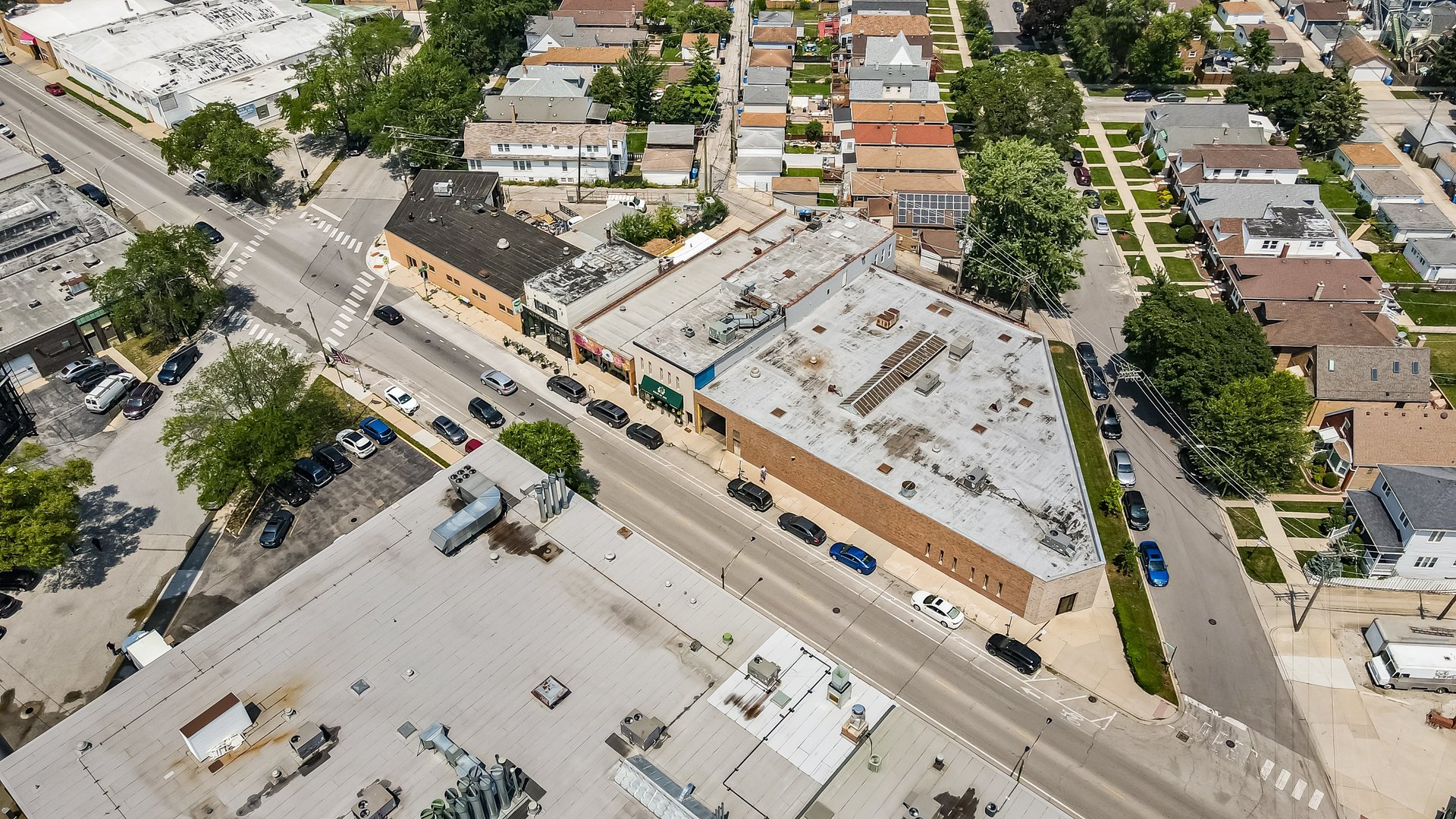 5481 N Northwest Highway, Chicago, IL 60630