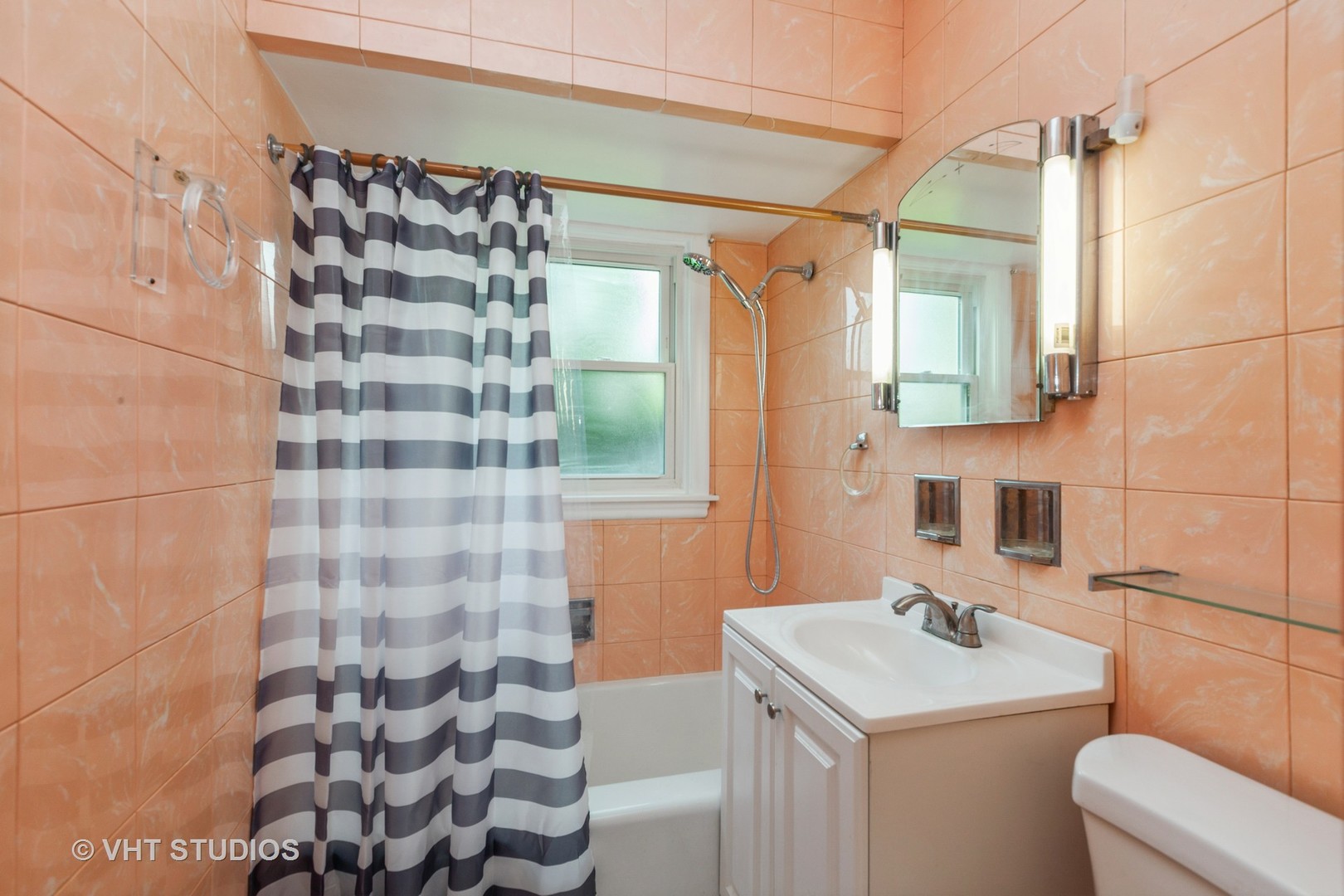 228 4th Street, Downers Grove, IL 60515