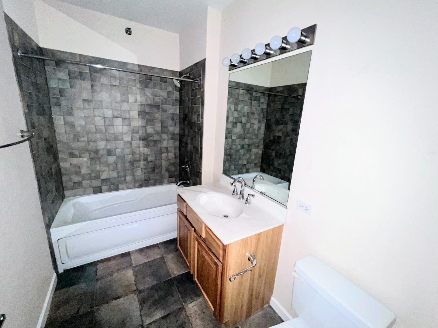 1111 S WABASH Avenue #705, Chicago, IL 60605