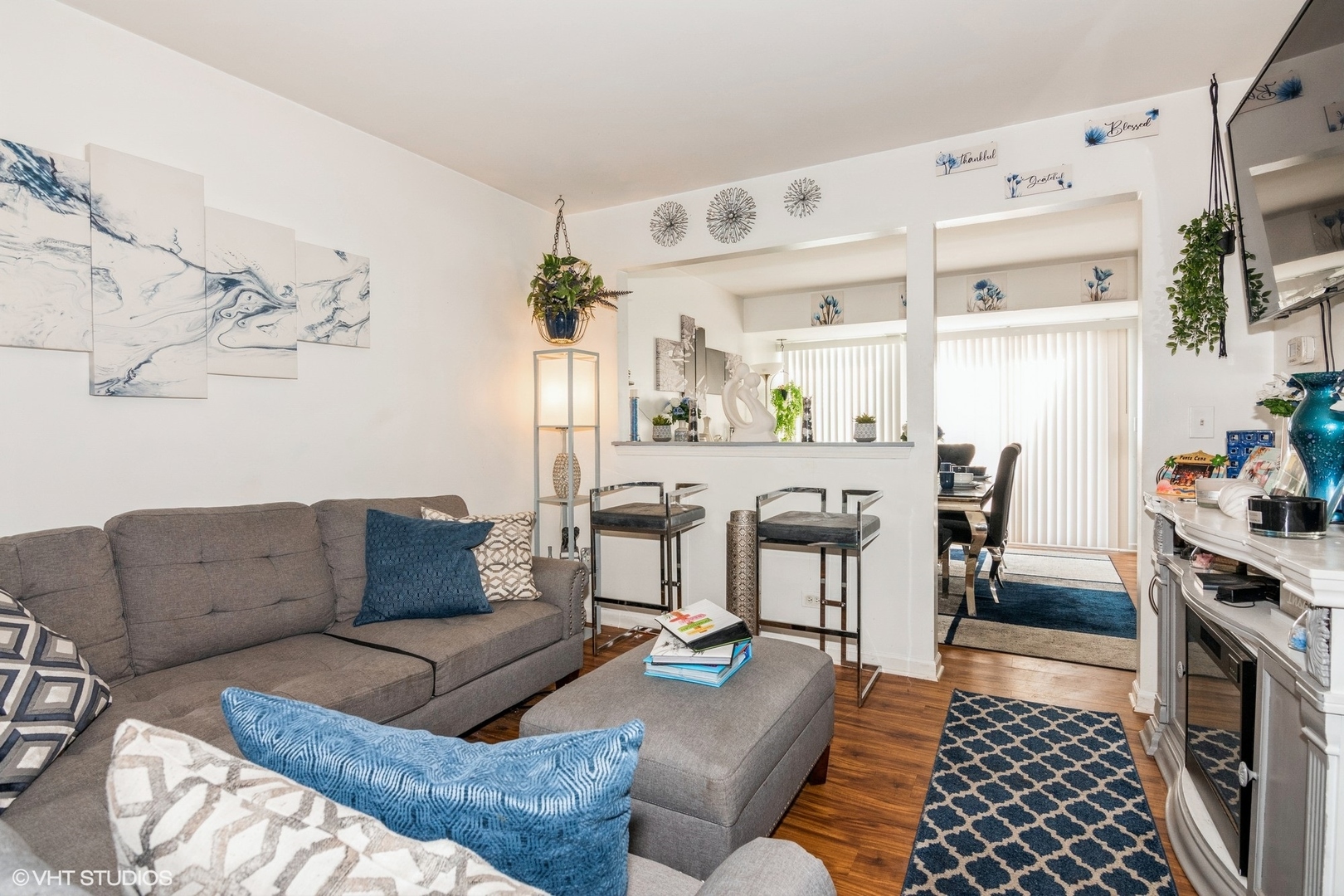 120 Presidential Boulevard, Oswego, IL 60543