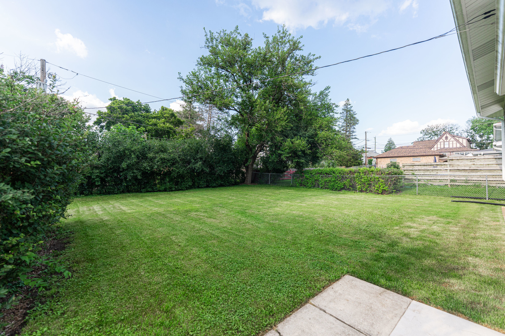 22 W Prairie Avenue, Lombard, IL 60148