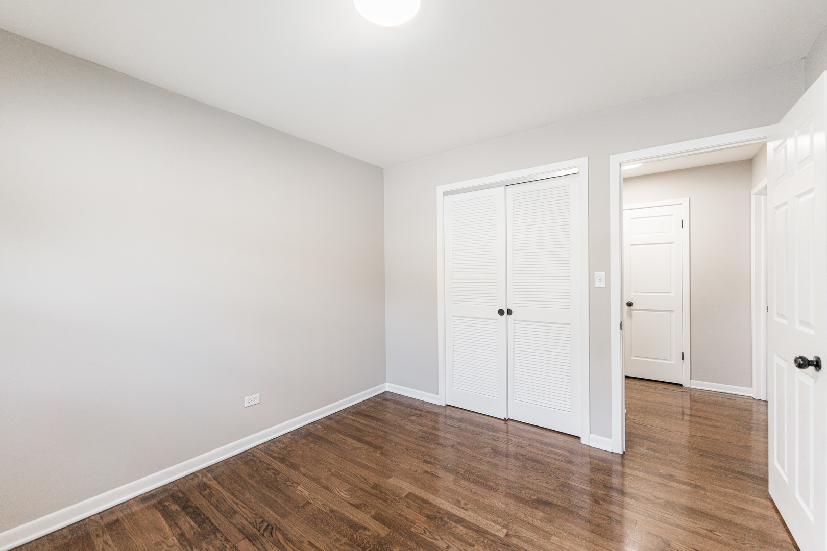 22 W Prairie Avenue, Lombard, IL 60148
