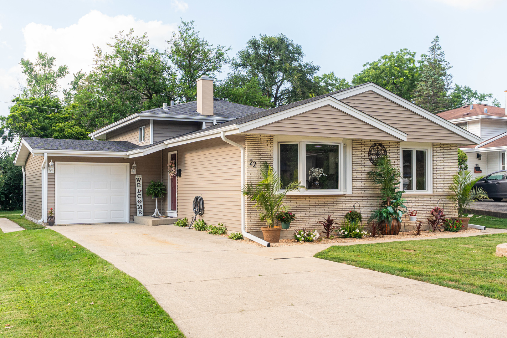 22 W Prairie Avenue, Lombard, IL 60148