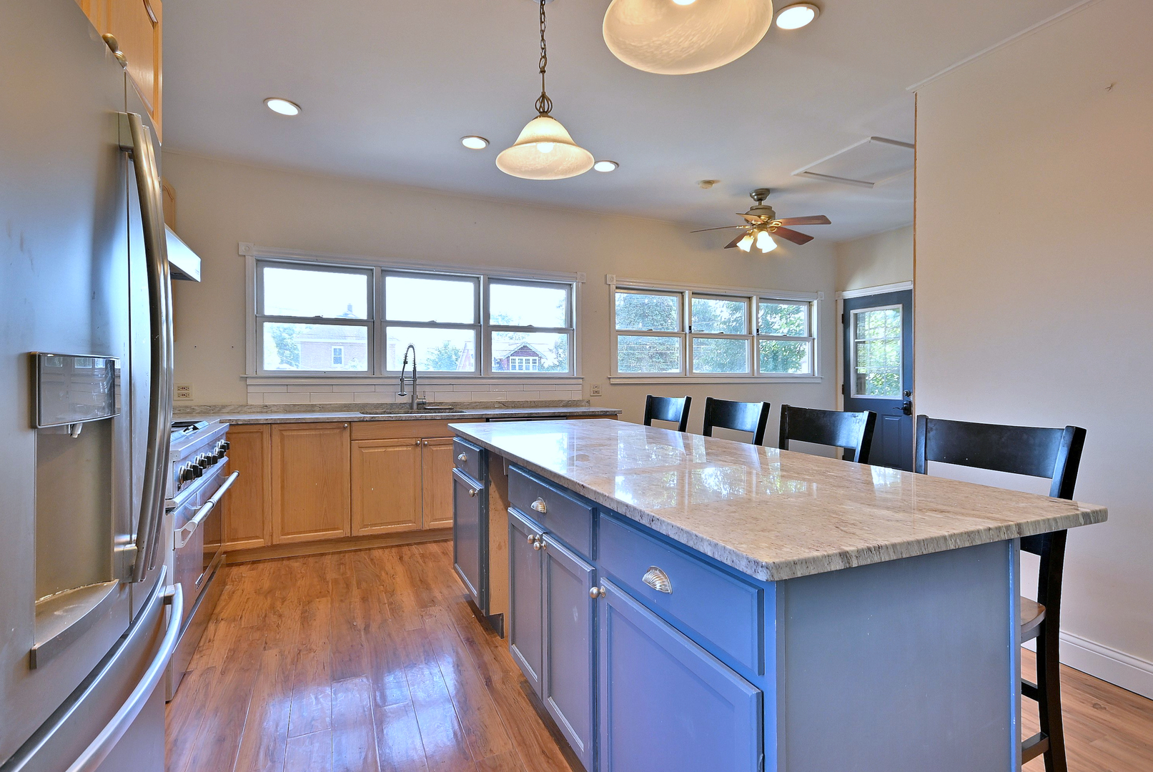 245 S Addison Street, Bensenville, IL 60106