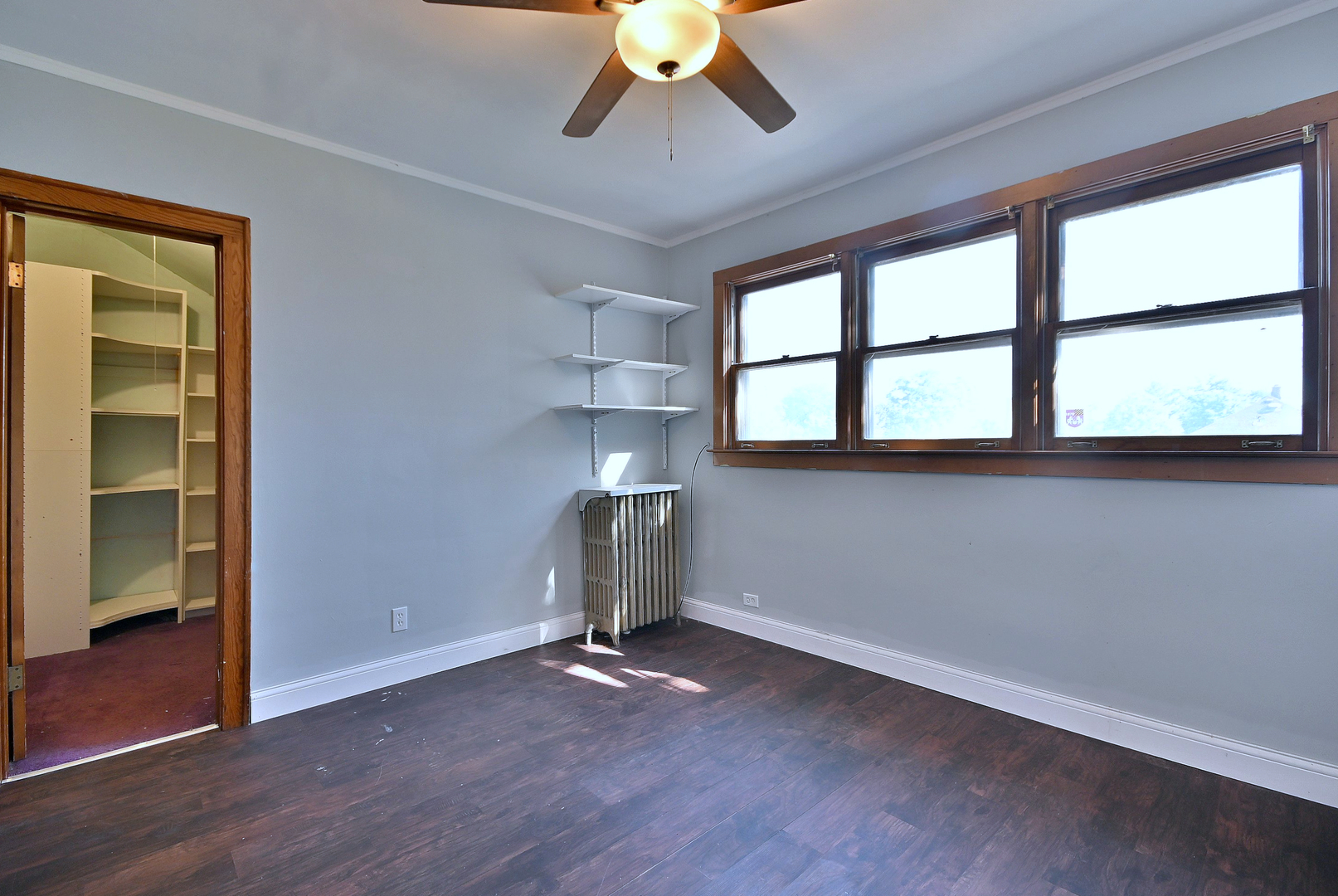 245 S Addison Street, Bensenville, IL 60106