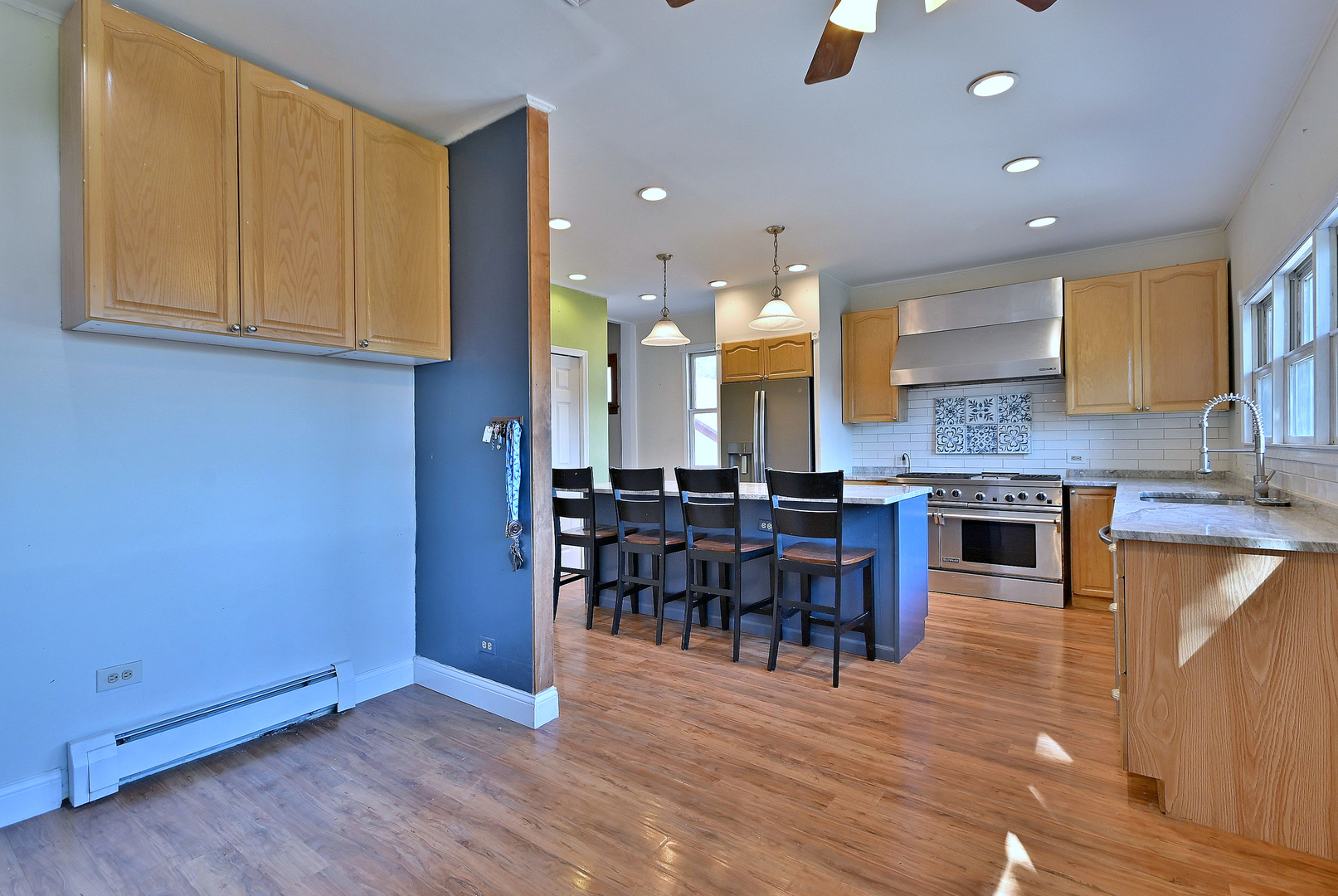 245 S Addison Street, Bensenville, IL 60106