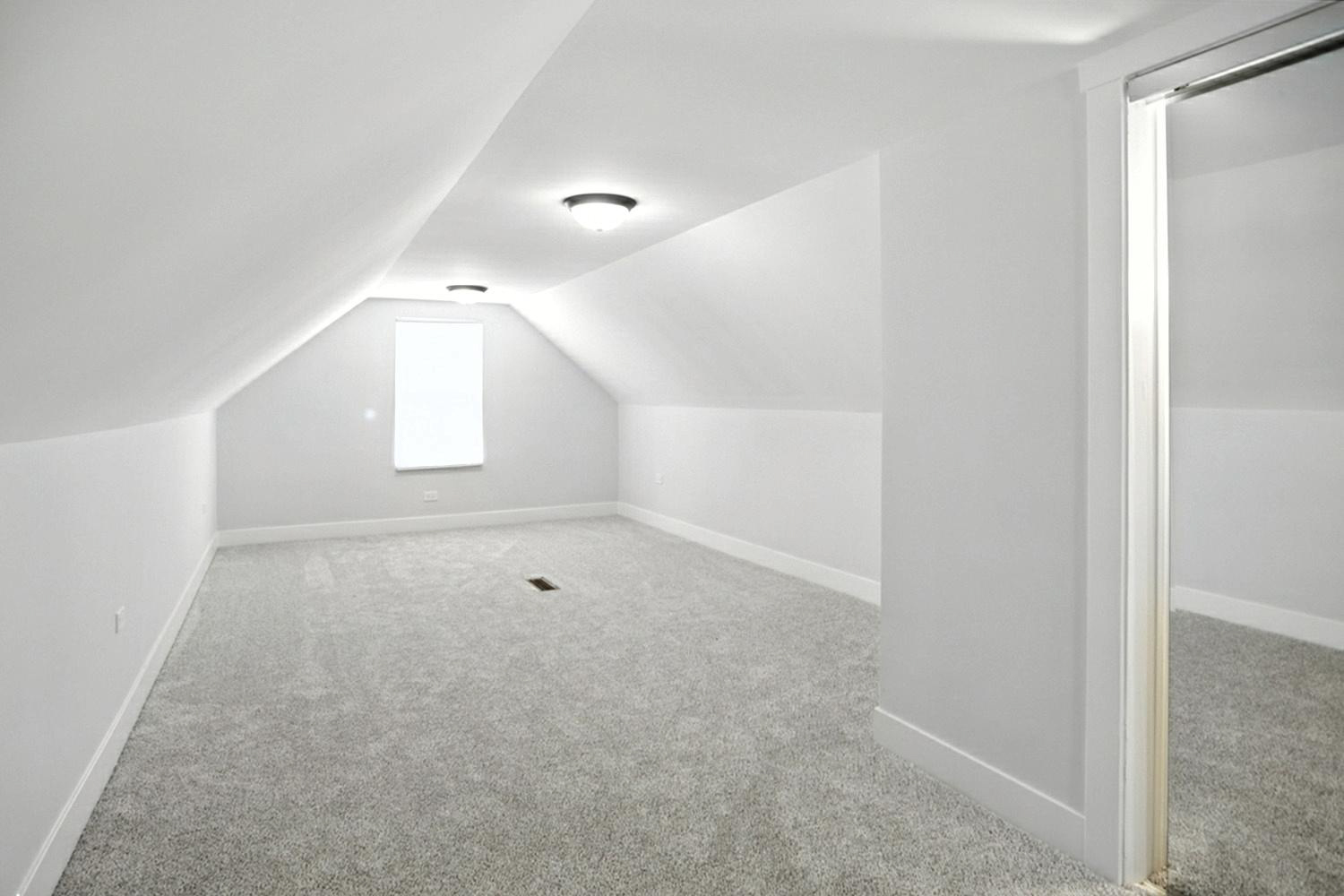 2808 W 84th Street, Chicago, IL 60652