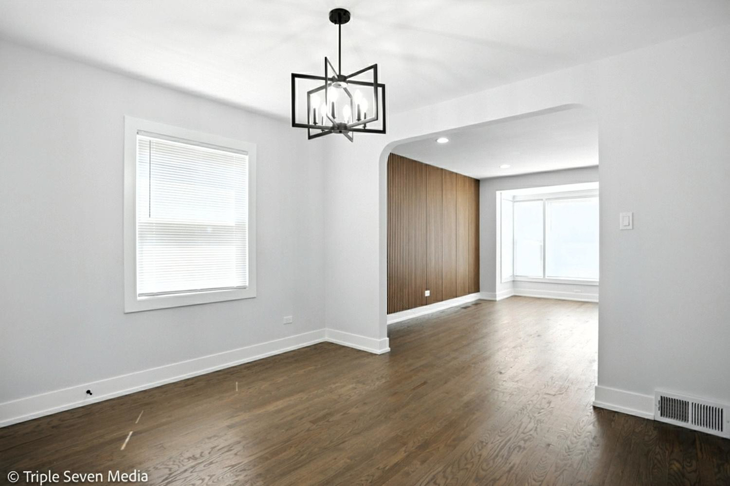 2808 W 84th Street, Chicago, IL 60652