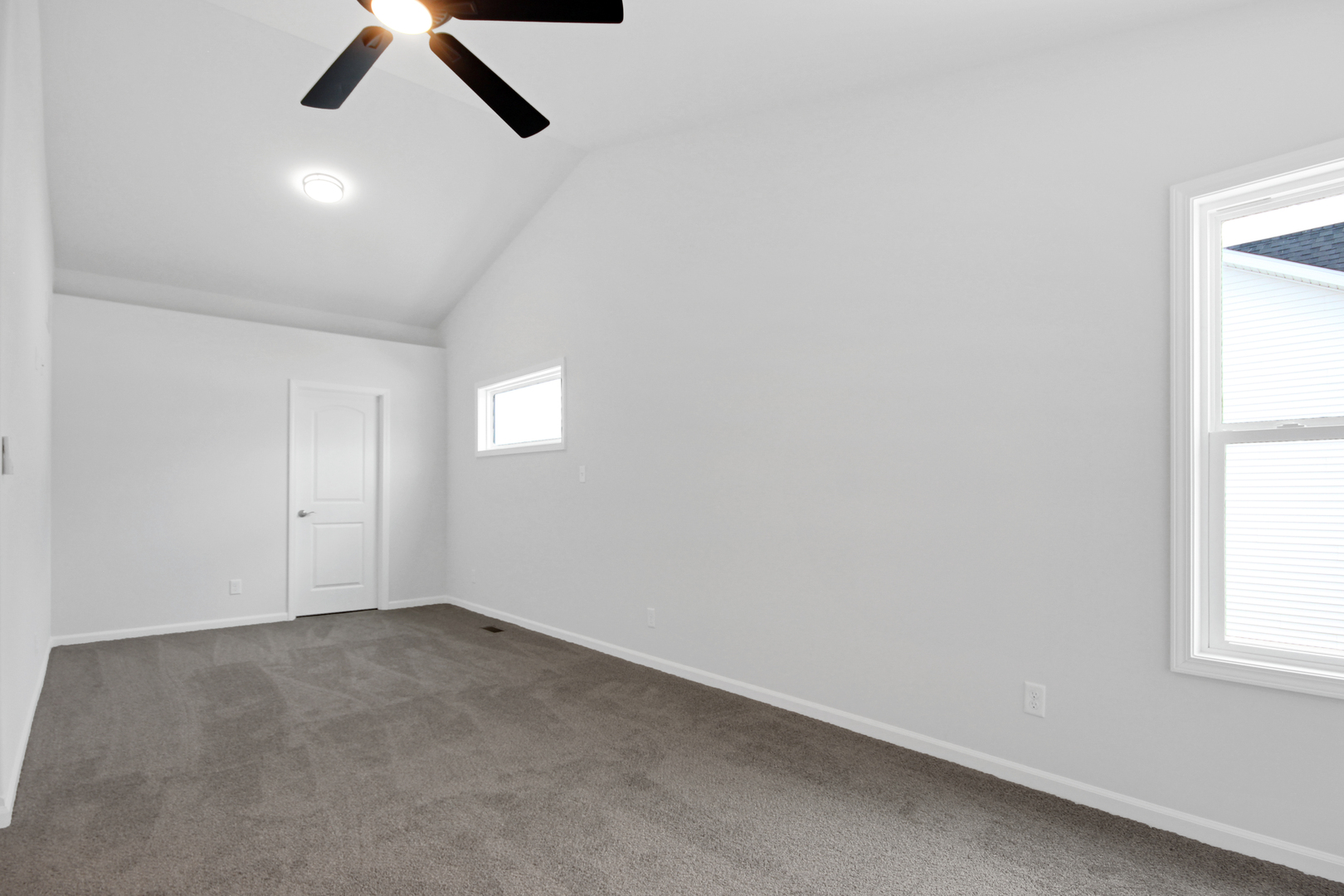 3022 W 84th Place, Merrillville, IN 46410