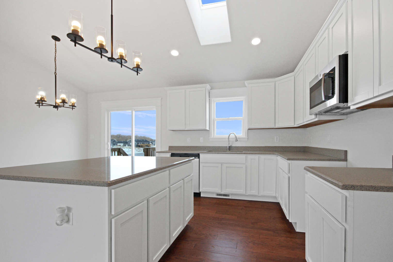 3022 W 84th Place, Merrillville, IN 46410