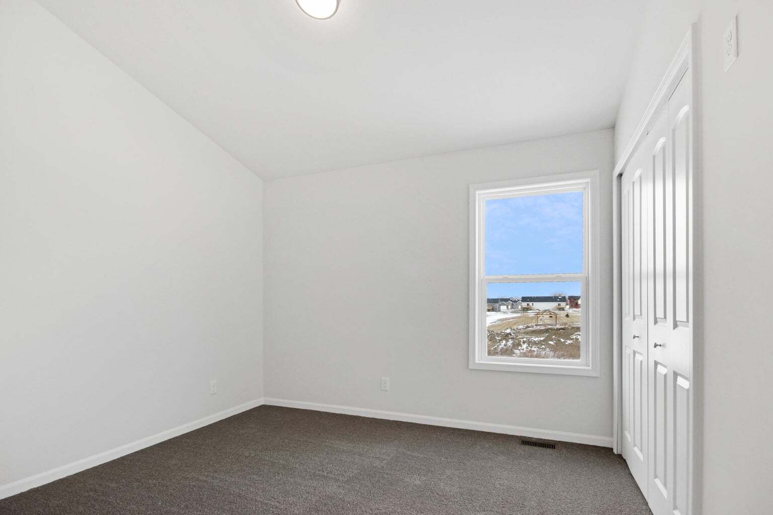 3022 W 84th Place, Merrillville, IN 46410