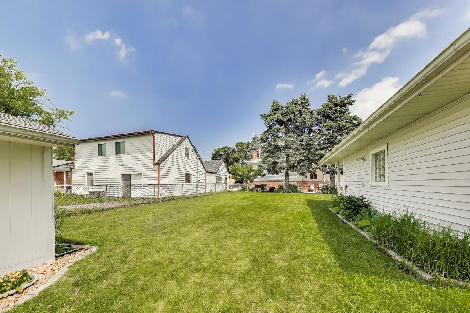 1920 Webster Lane, Des Plaines, IL 60018