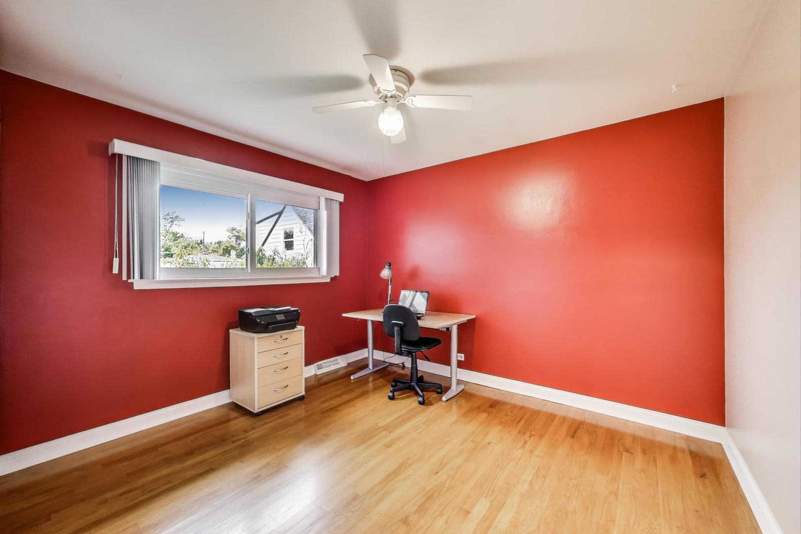 1920 Webster Lane, Des Plaines, IL 60018