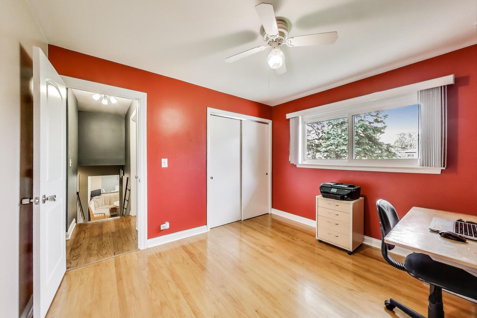 1920 Webster Lane, Des Plaines, IL 60018