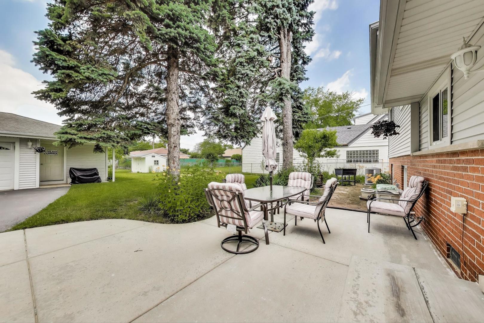 1920 Webster Lane, Des Plaines, IL 60018