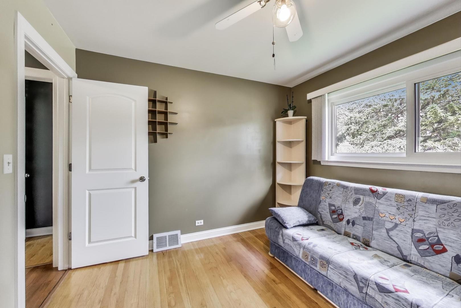1920 Webster Lane, Des Plaines, IL 60018
