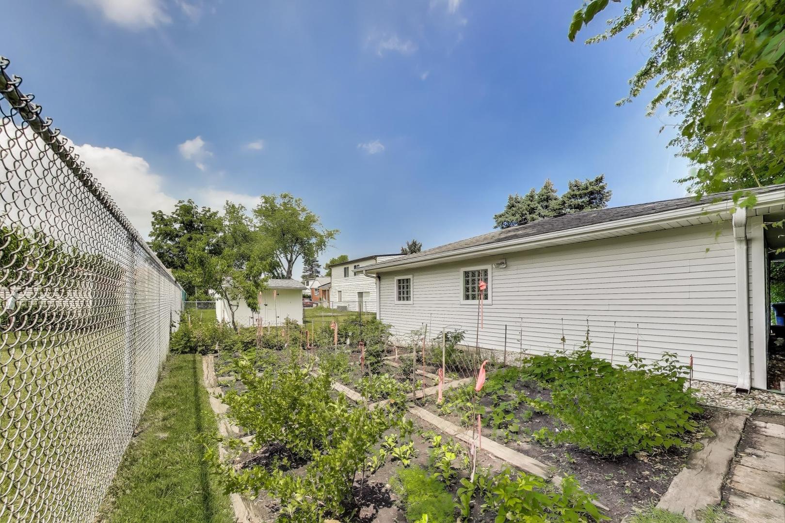 1920 Webster Lane, Des Plaines, IL 60018