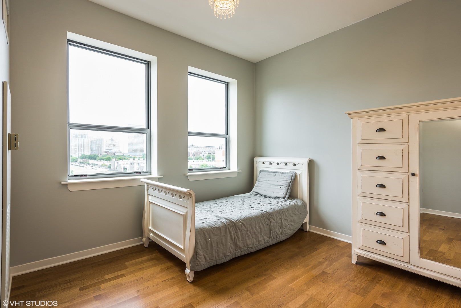 437 W Division Street #610, Chicago, IL 60610