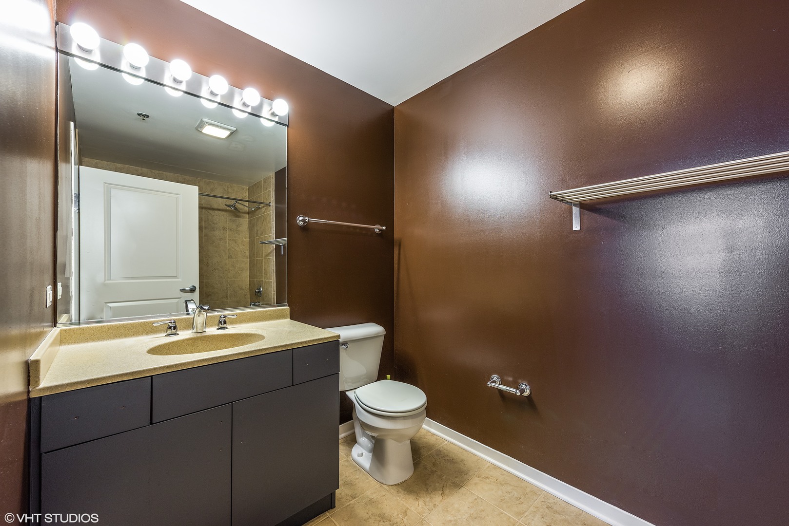 437 W Division Street #610, Chicago, IL 60610