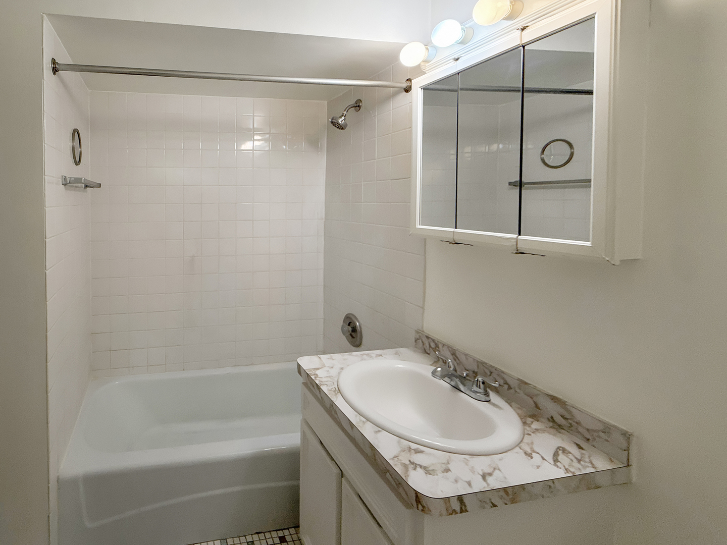 17812 Oak Park Avenue #3S, Tinley Park, IL 60477
