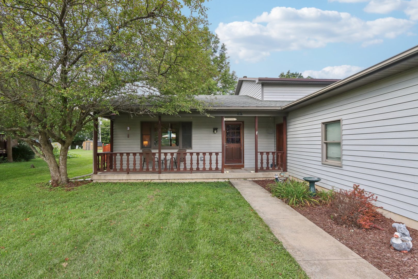 1217 Lakewood Drive, Somonauk, IL 60552