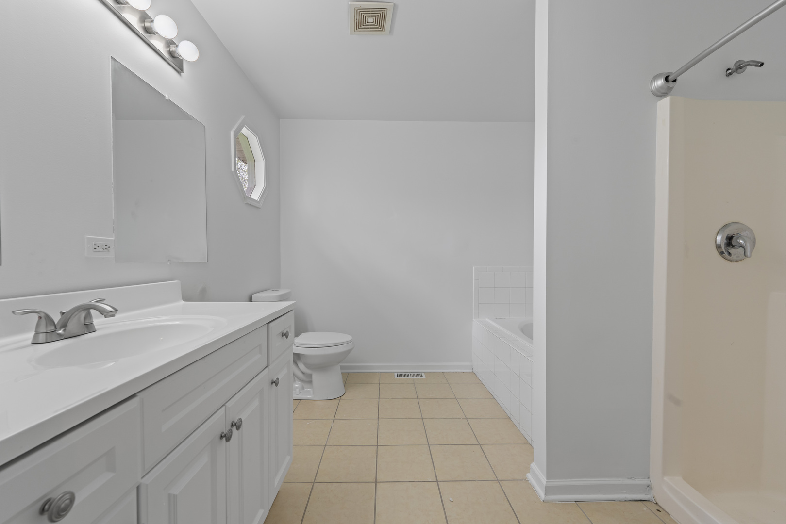 16215 S trumbull Avenue, Markham, IL 60428
