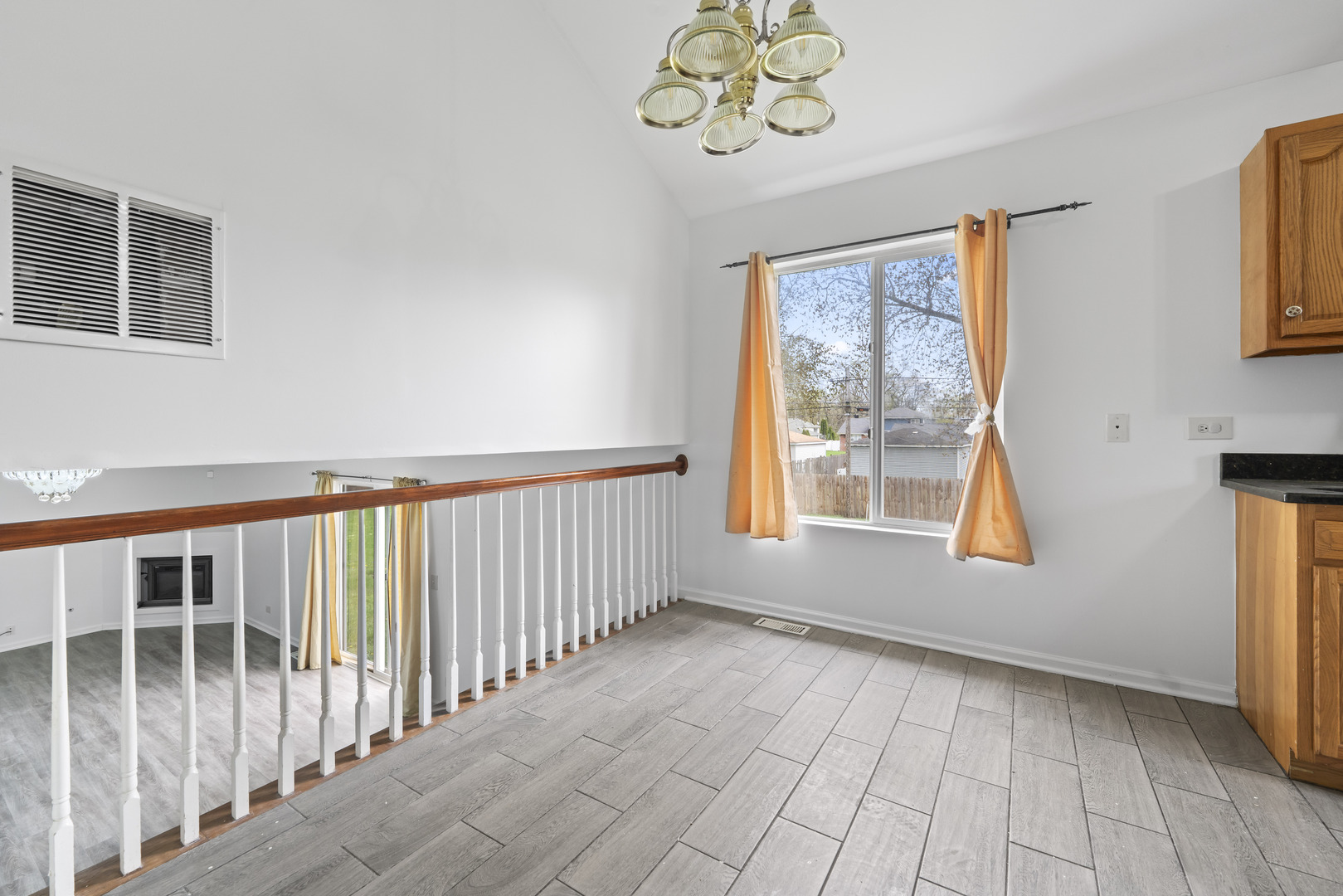 16215 S trumbull Avenue, Markham, IL 60428