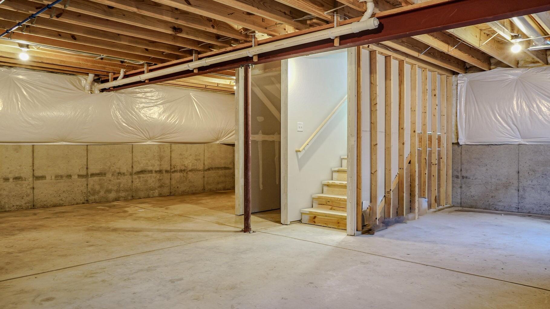 8241 Dylan Drive, Merrillville, IN 46410