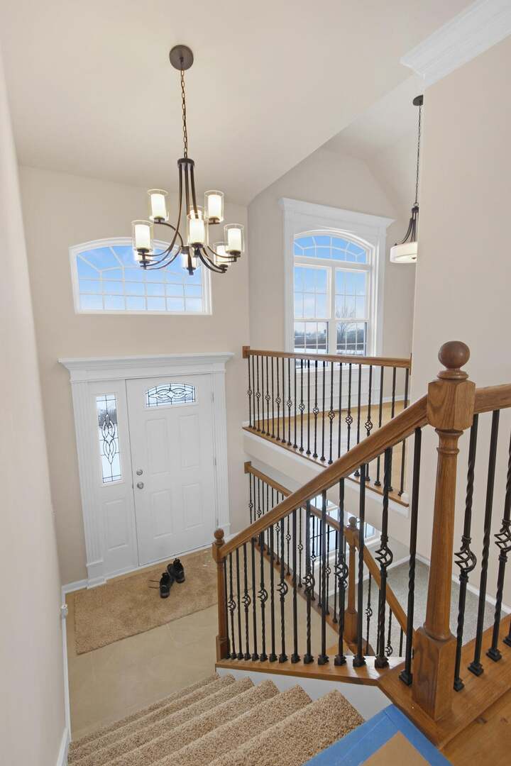 8241 Dylan Drive, Merrillville, IN 46410