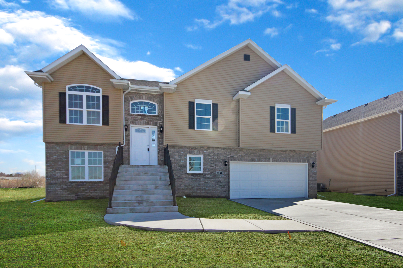 8241 Dylan Drive, Merrillville, IN 46410