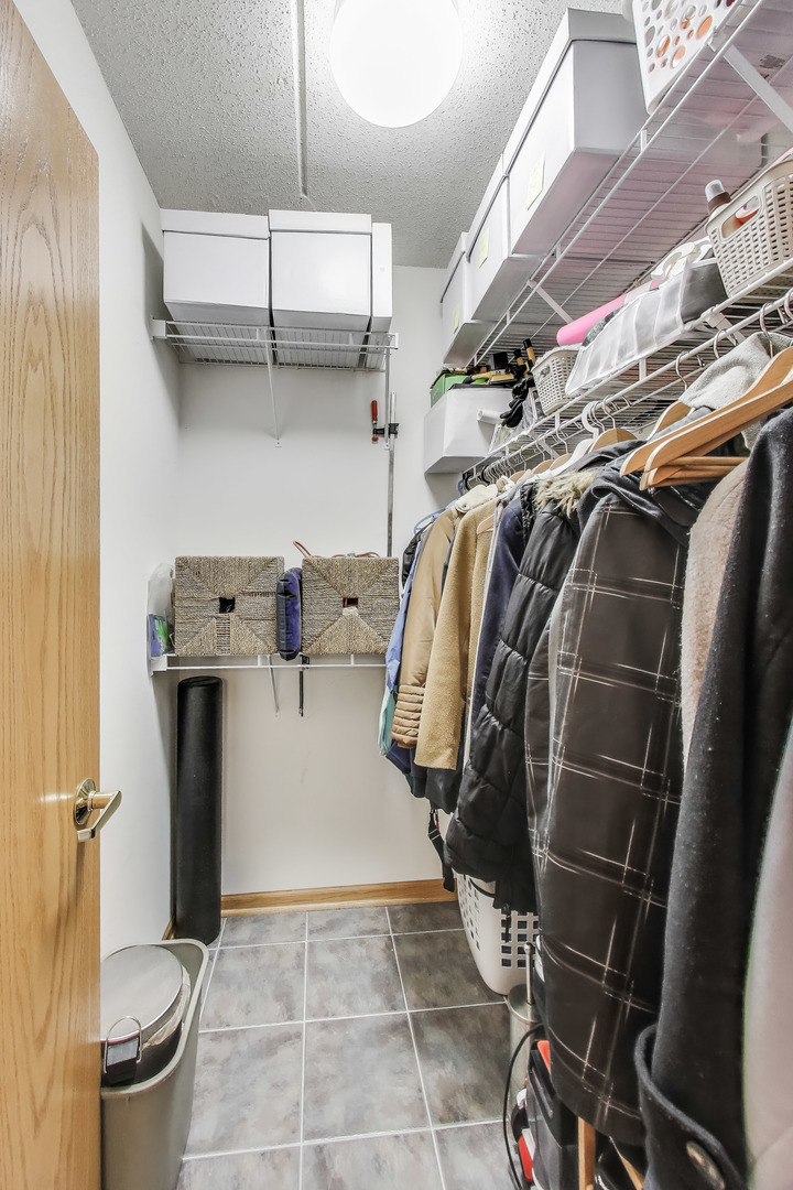1636 Ashland Avenue #509, Des Plaines, IL 60016
