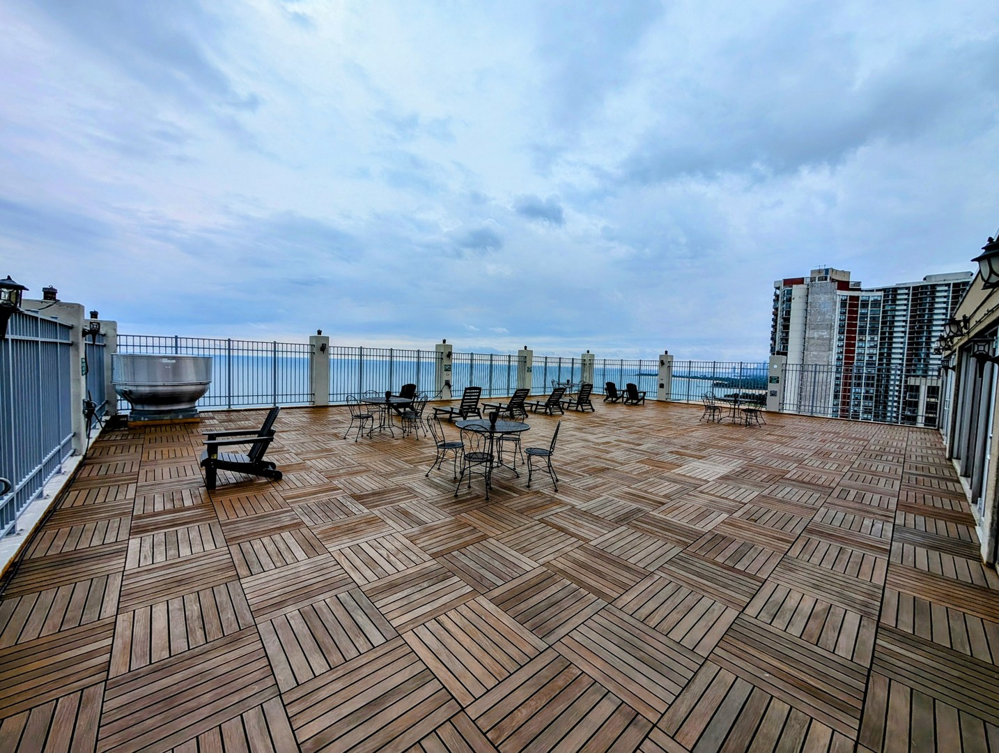 6171 N Sheridan Road #2110, Chicago, IL 60660