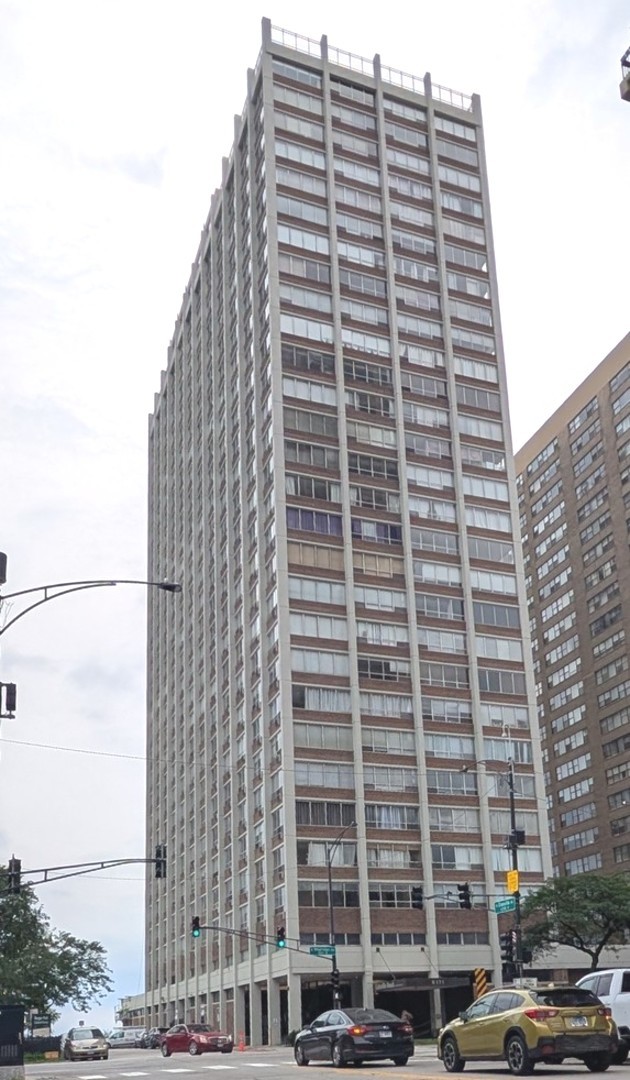 6171 N Sheridan Road #2110, Chicago, IL 60660
