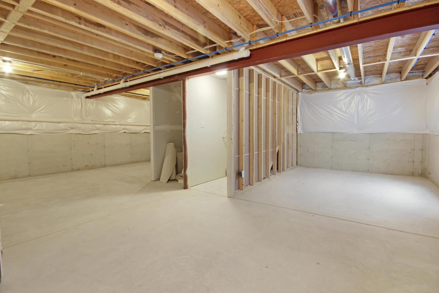 8247 Dylan Drive, Merrillville, IN 46410