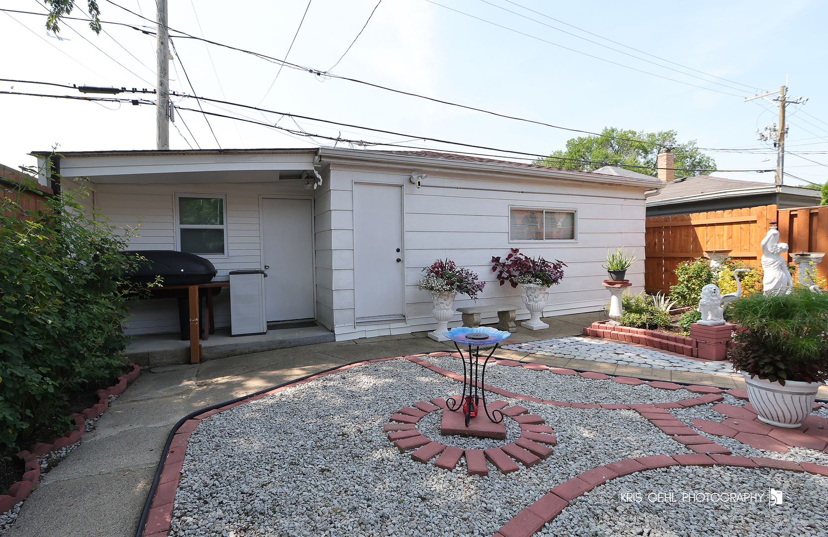 6847 W Foster Avenue, Chicago, IL 60656