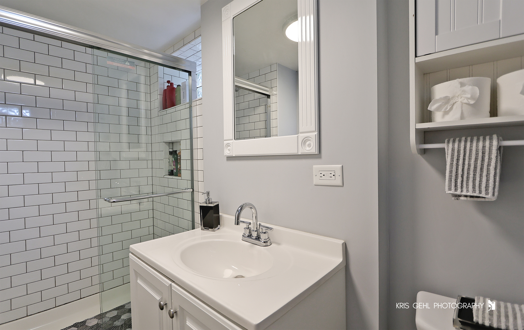 6847 W Foster Avenue, Chicago, IL 60656