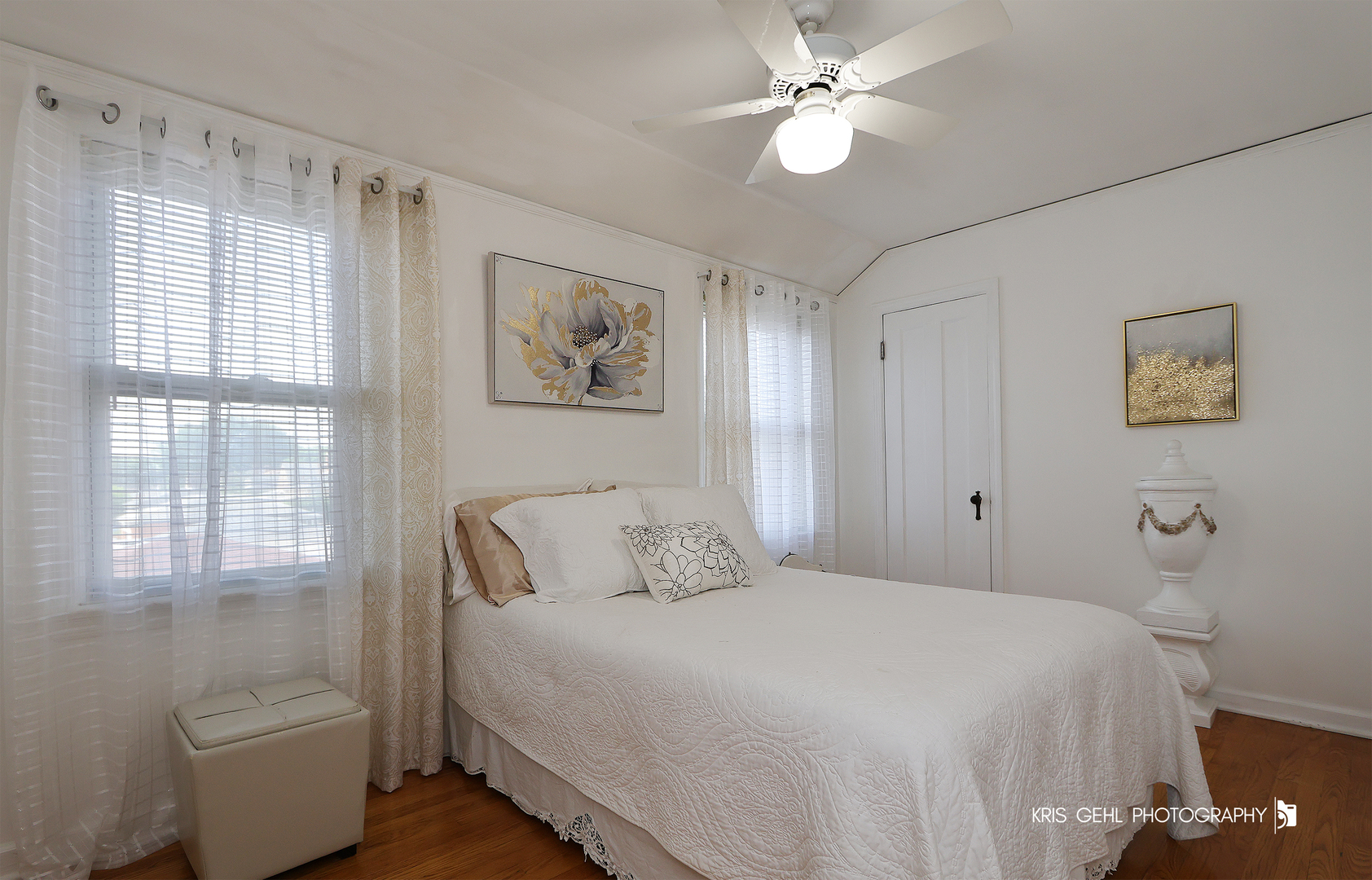 6847 W Foster Avenue, Chicago, IL 60656