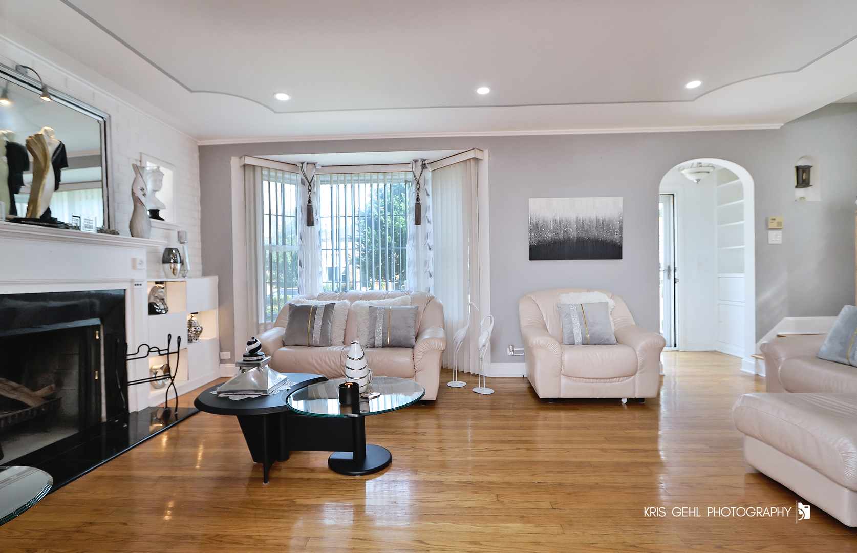 6847 W Foster Avenue, Chicago, IL 60656