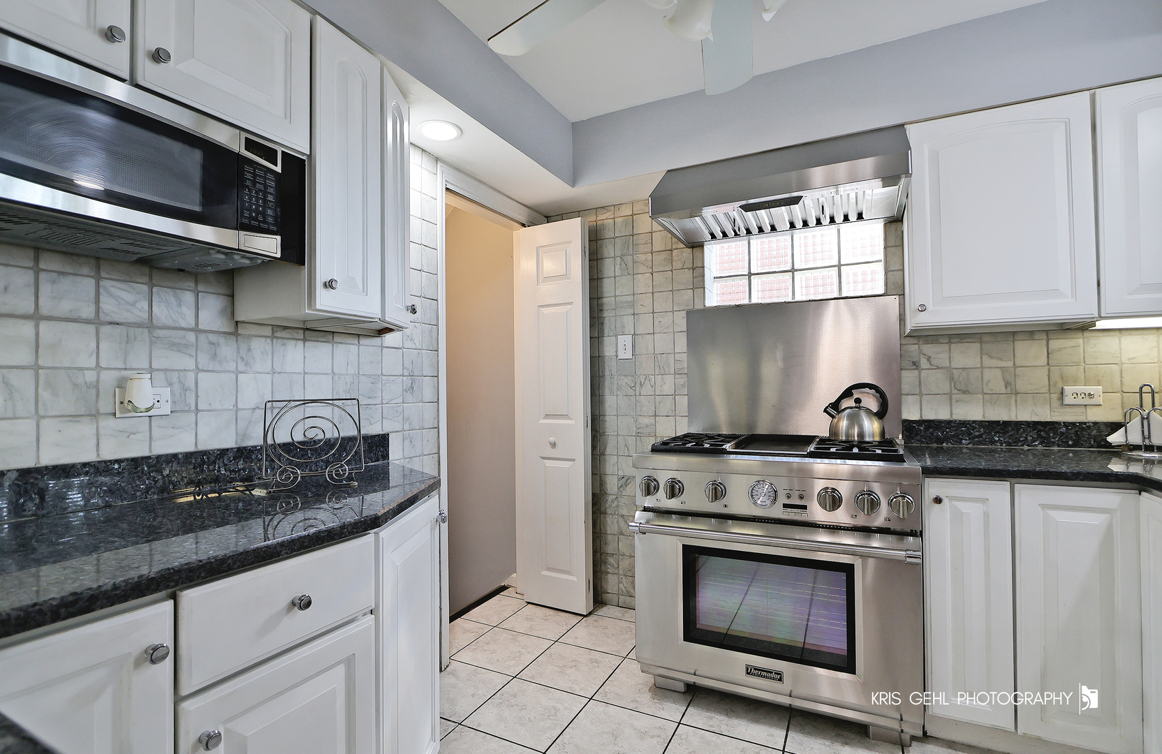 6847 W Foster Avenue, Chicago, IL 60656