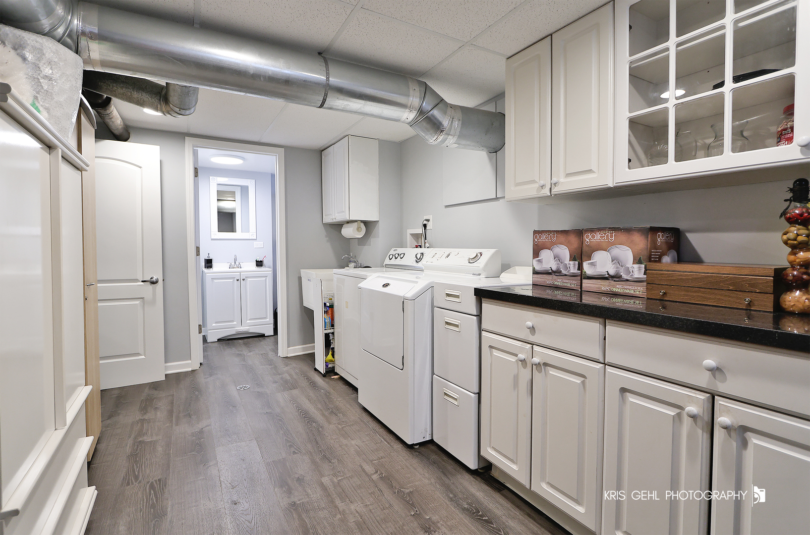 6847 W Foster Avenue, Chicago, IL 60656