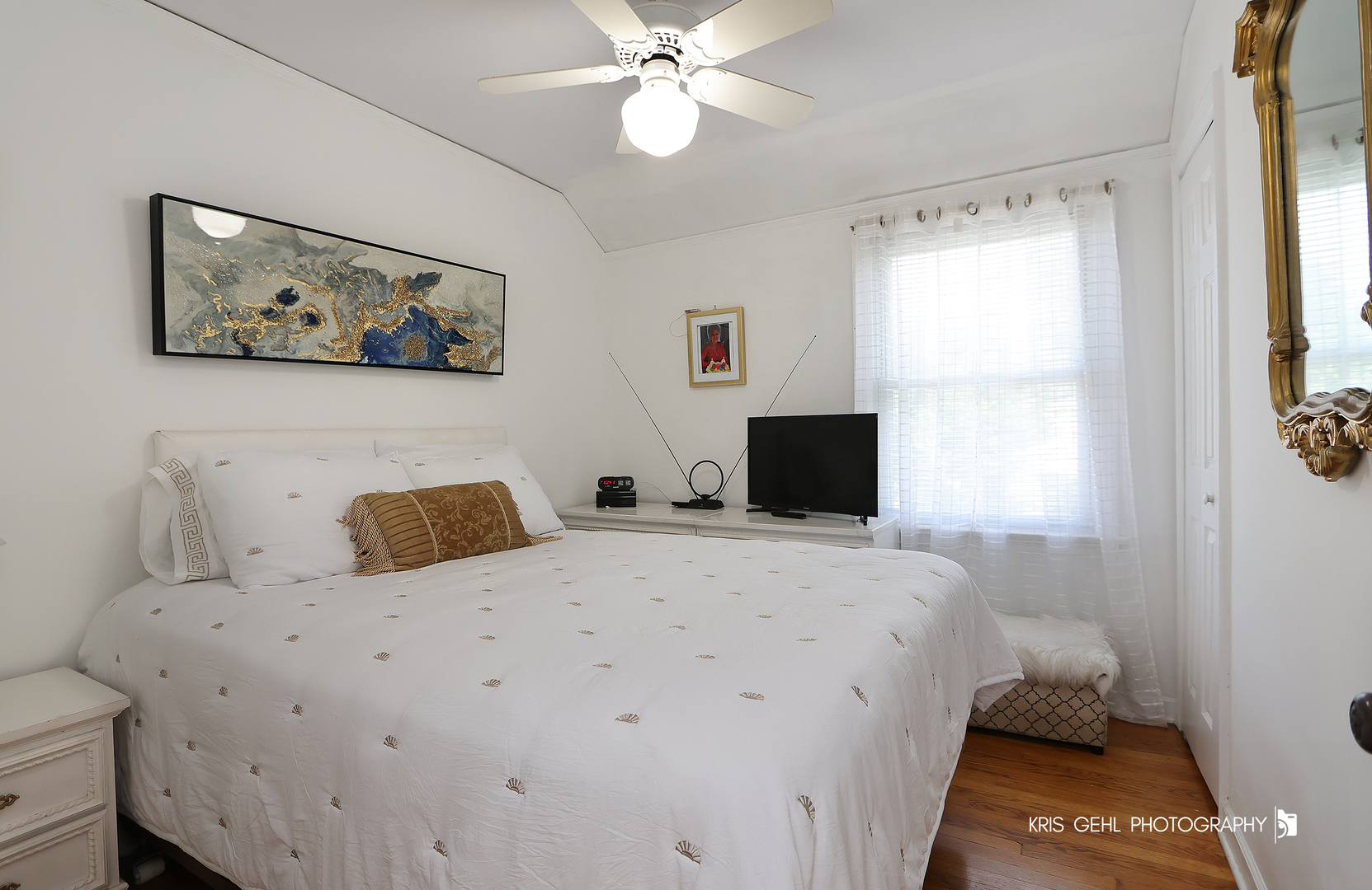 6847 W Foster Avenue, Chicago, IL 60656