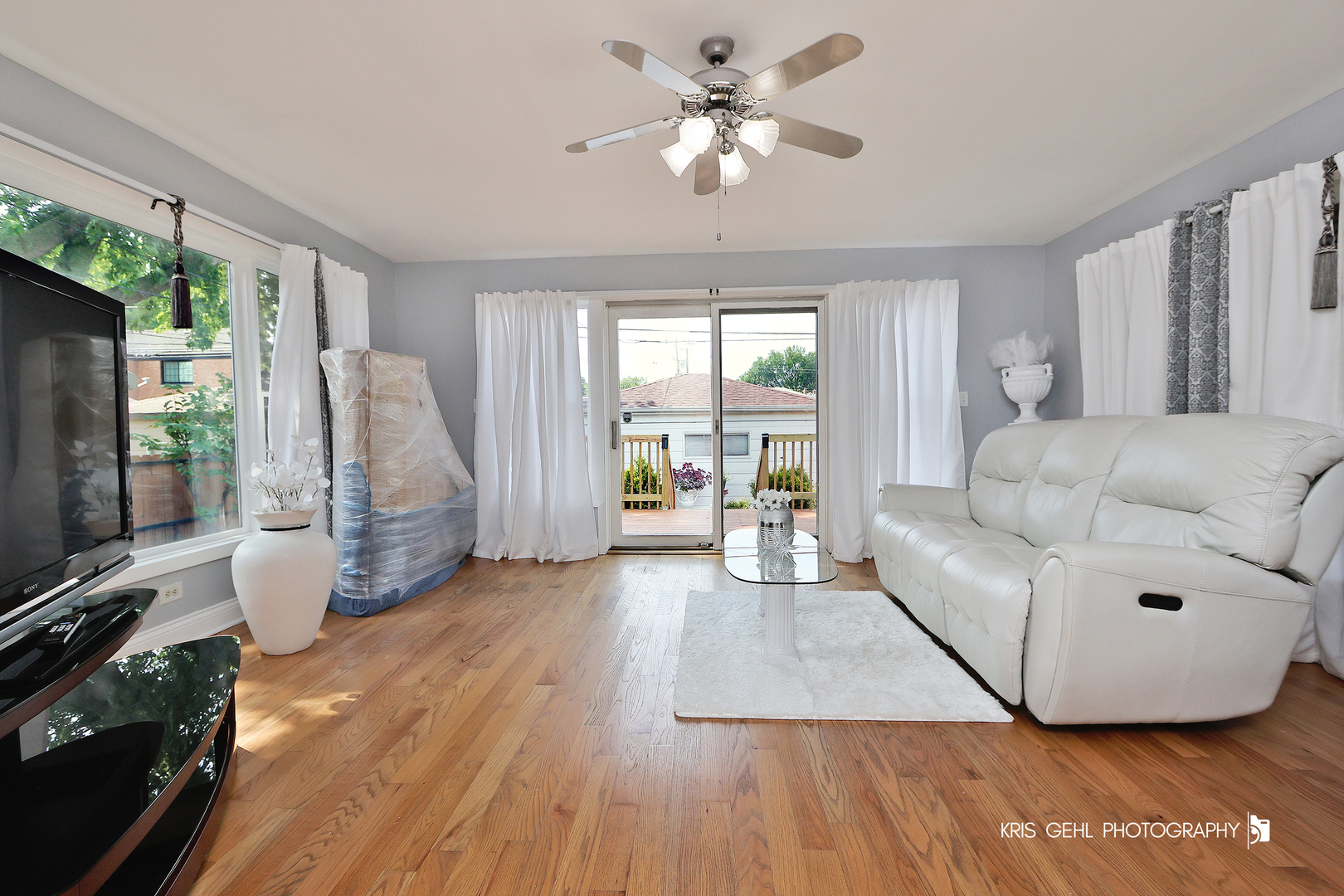6847 W Foster Avenue, Chicago, IL 60656