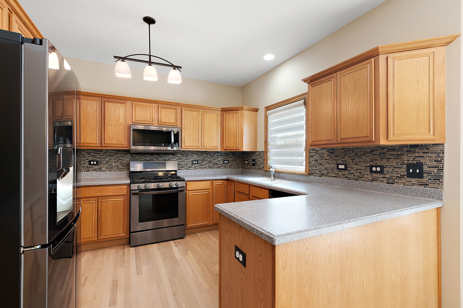 8643 SHIRE Court, Frankfort, IL 60423