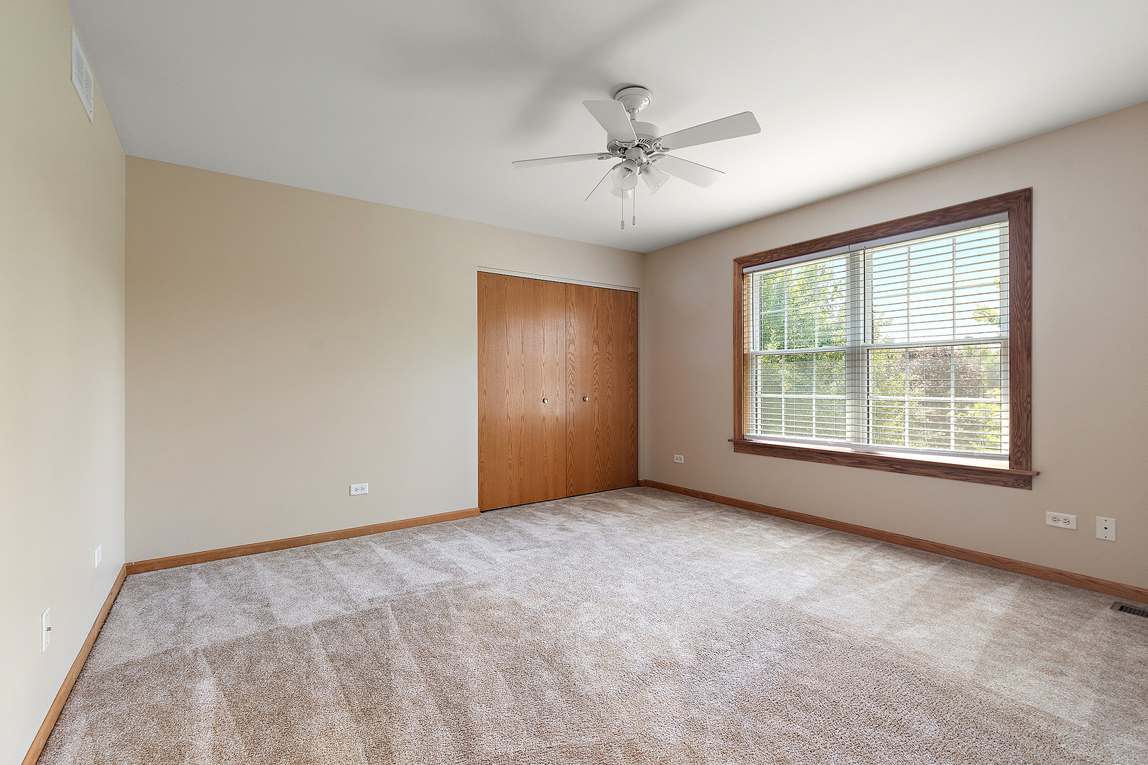 8643 SHIRE Court, Frankfort, IL 60423