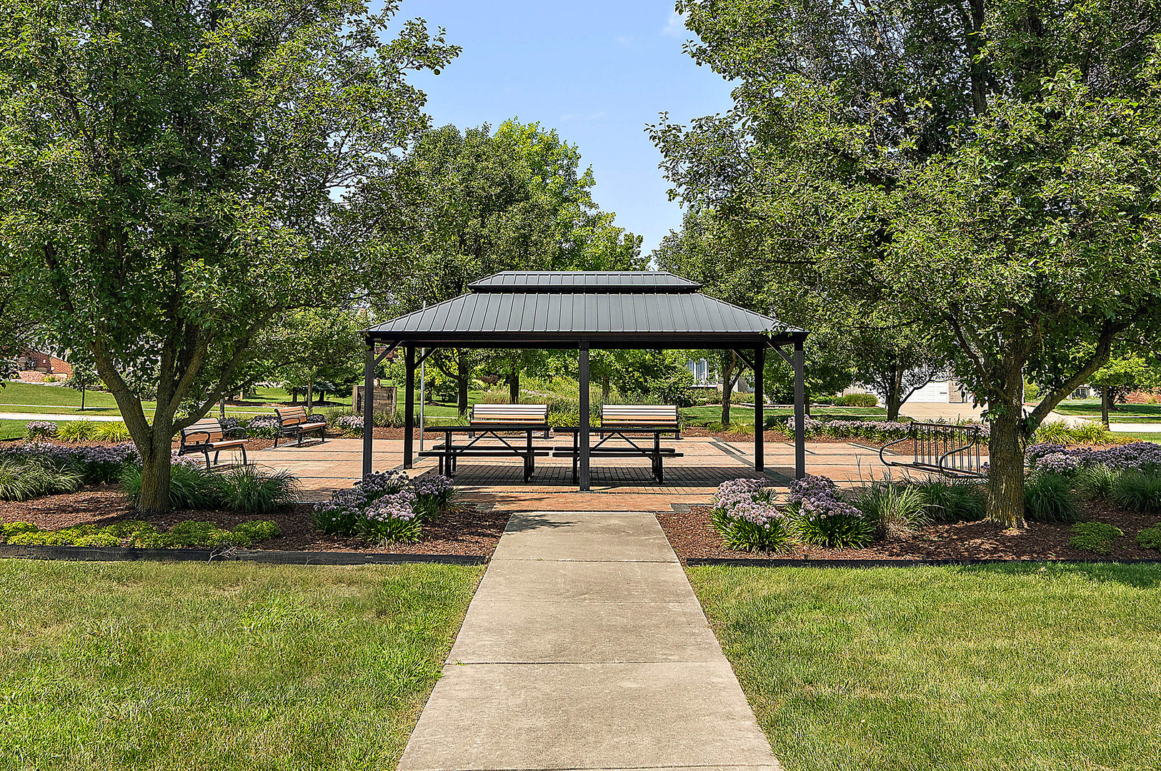 8643 SHIRE Court, Frankfort, IL 60423